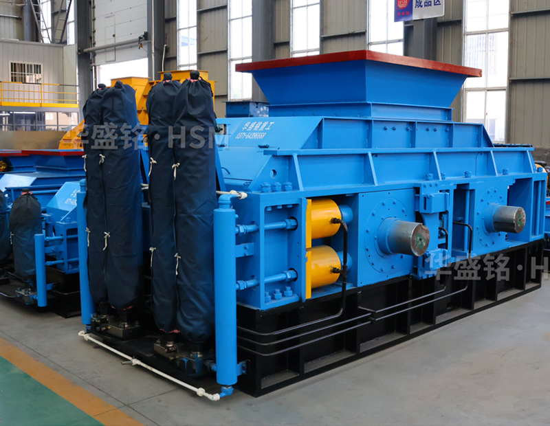 河卵石制砂對輥設(shè)備都包含有哪些？河南制砂機求大概報價!