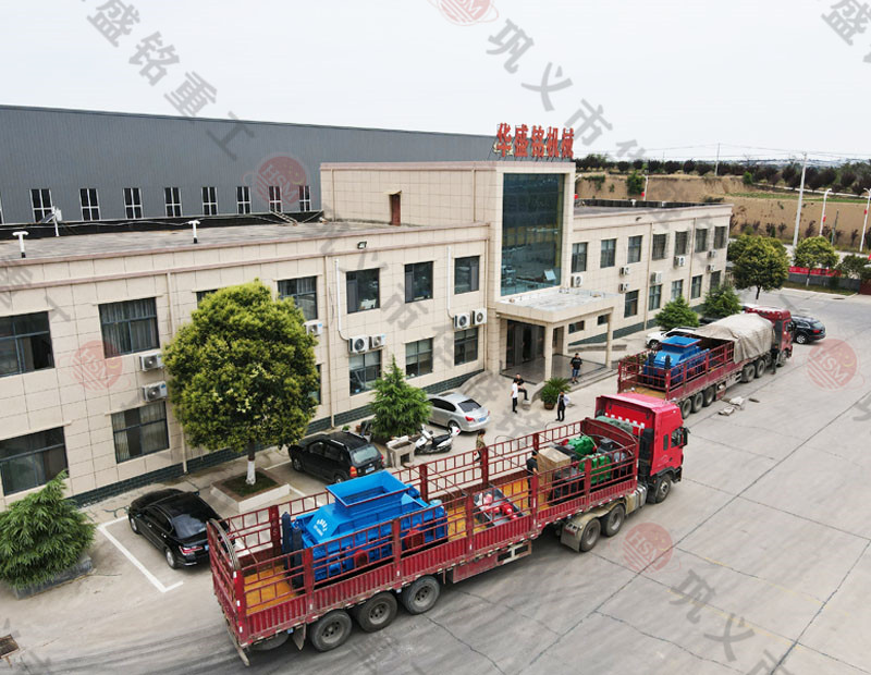 河卵石制砂用哪種類型對輥制砂機？