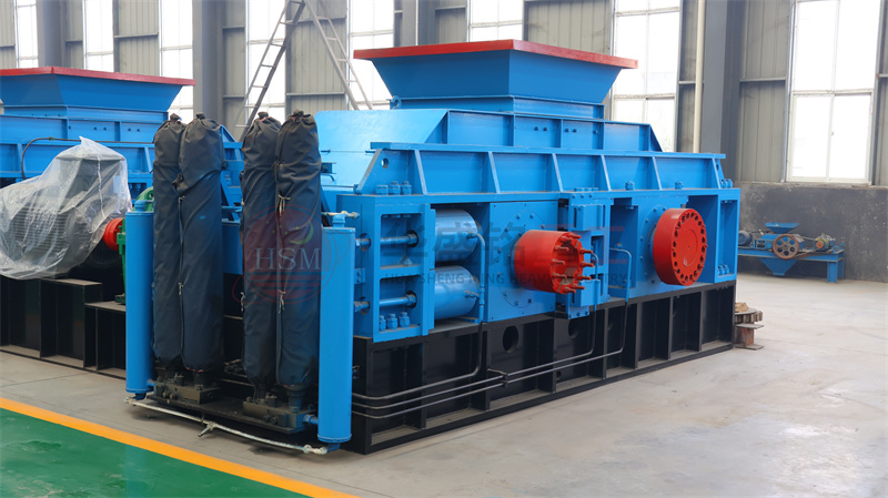 大型對(duì)輥制砂機(jī) 大型對(duì)輥制砂機(jī)