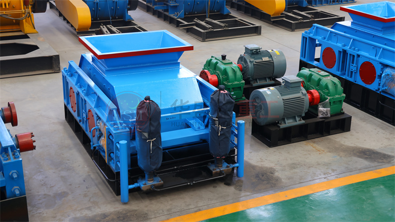 大型對(duì)輥制砂機(jī) 大型對(duì)輥制砂機(jī)